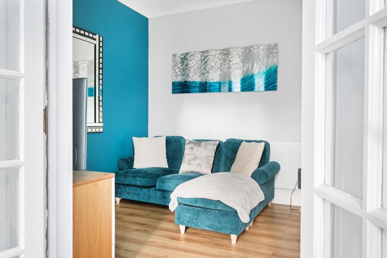 Spacious 2 Bedroom Apartment In Park Estate นอตติงแฮม ภายนอก รูปภาพ