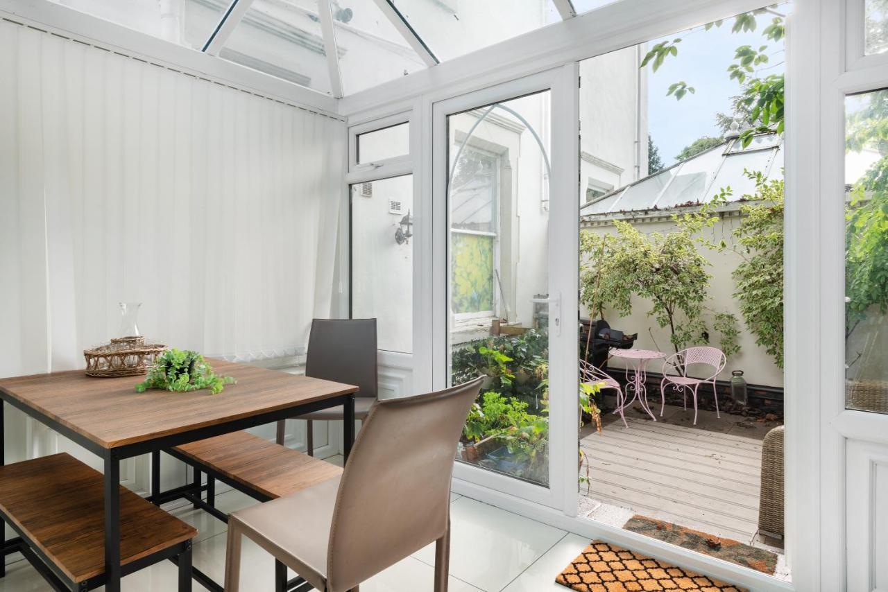 Spacious 2 Bedroom Apartment In Park Estate นอตติงแฮม ภายนอก รูปภาพ